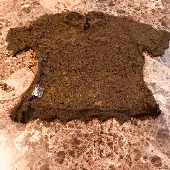 Romeo and Juliet crop top - Picture 3 of 3